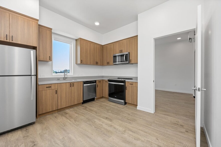 Interior Photo - 918 at Eastchester