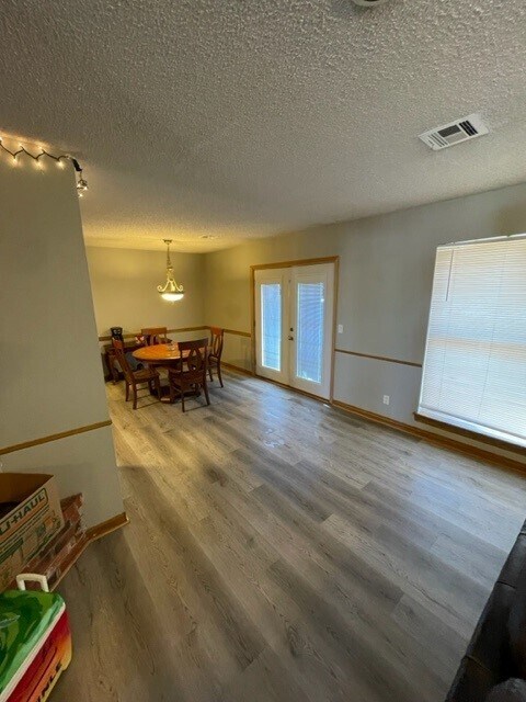 Building Photo - 1716 S August St