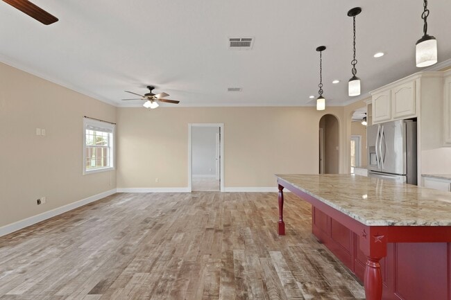 Building Photo - 35408 FM 1488
