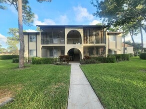 Building Photo - 133 Lake Pine Cir