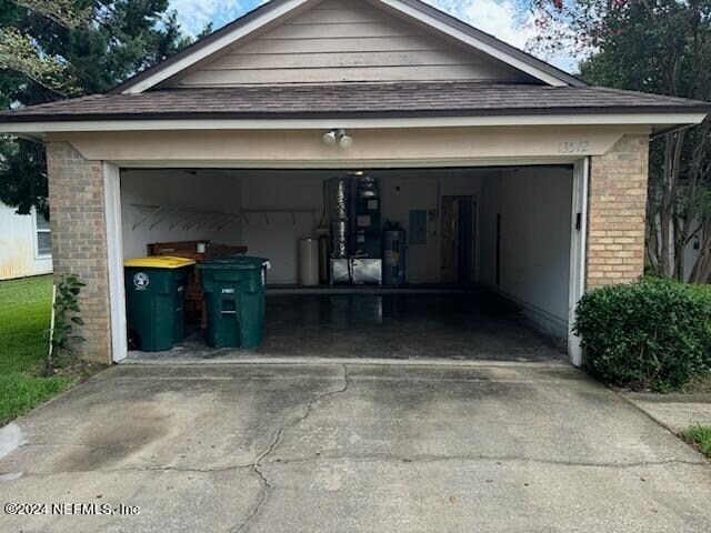 Building Photo - 13572 Lobo Ct