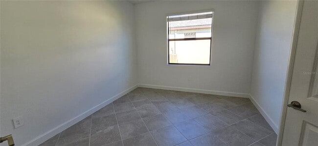 Building Photo - 15810 Sunny Day Dr