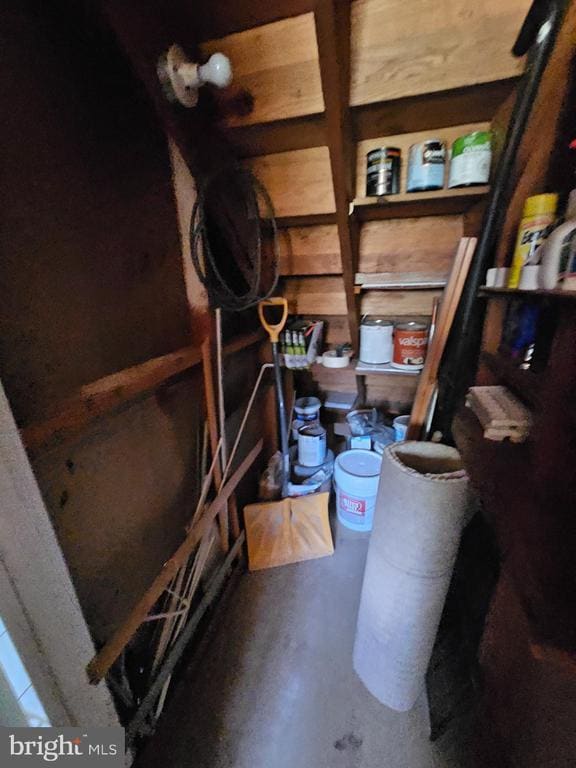 Building Photo - 14236 Caroline St