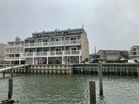 Building Photo - 1113 Bayshore Ave
