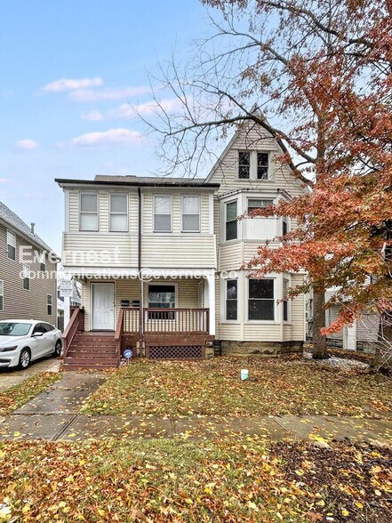 Primary Photo - 1334 W 89th St