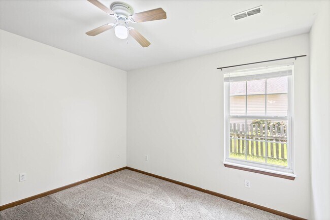 Building Photo - 3708 Panther Dr