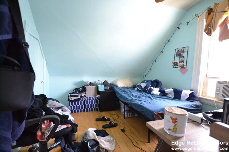 Building Photo - 70 Arlington St