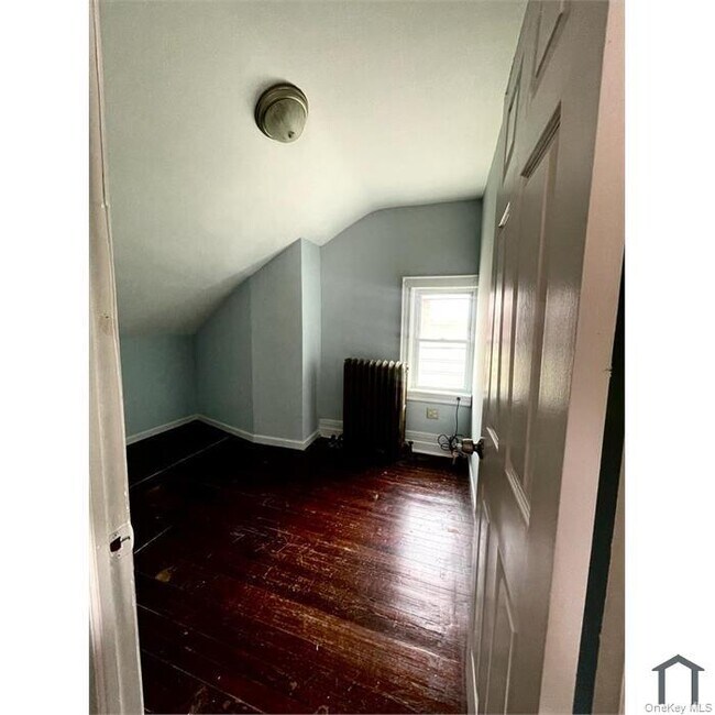 Building Photo - 91-15 82nd St