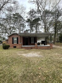 Building Photo - 409 Currie St