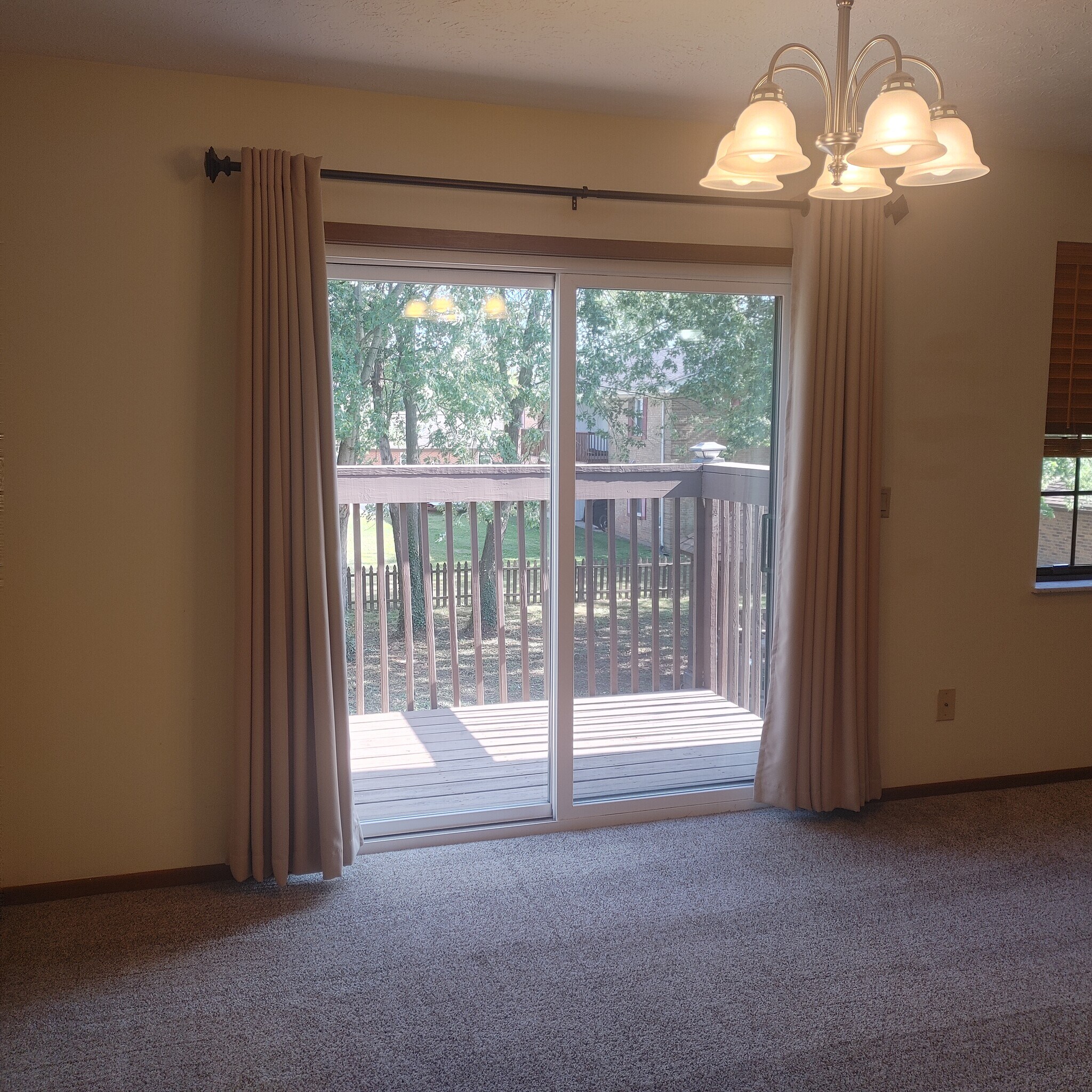 Building Photo - 1276 Robbins Run Ct