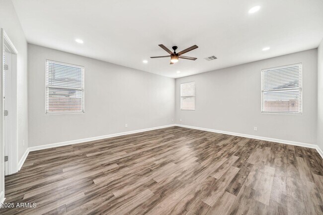 Building Photo - 7859 W Redbird Rd