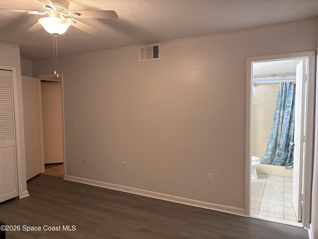 Building Photo - 668 Cedar Side Cir NE