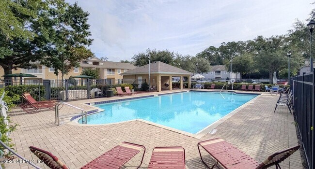 Building Photo - 6076 Maggies Cir
