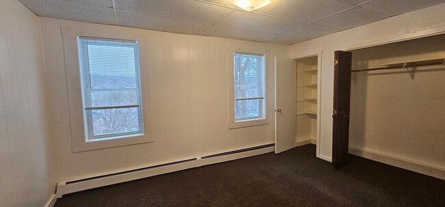 Building Photo - 20 Main St