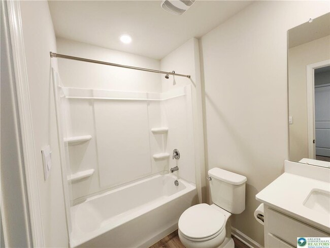 Building Photo - 1182 Susan Cir