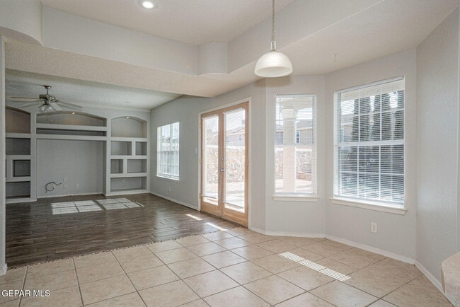 Building Photo - 3057 Tierra Mina Dr