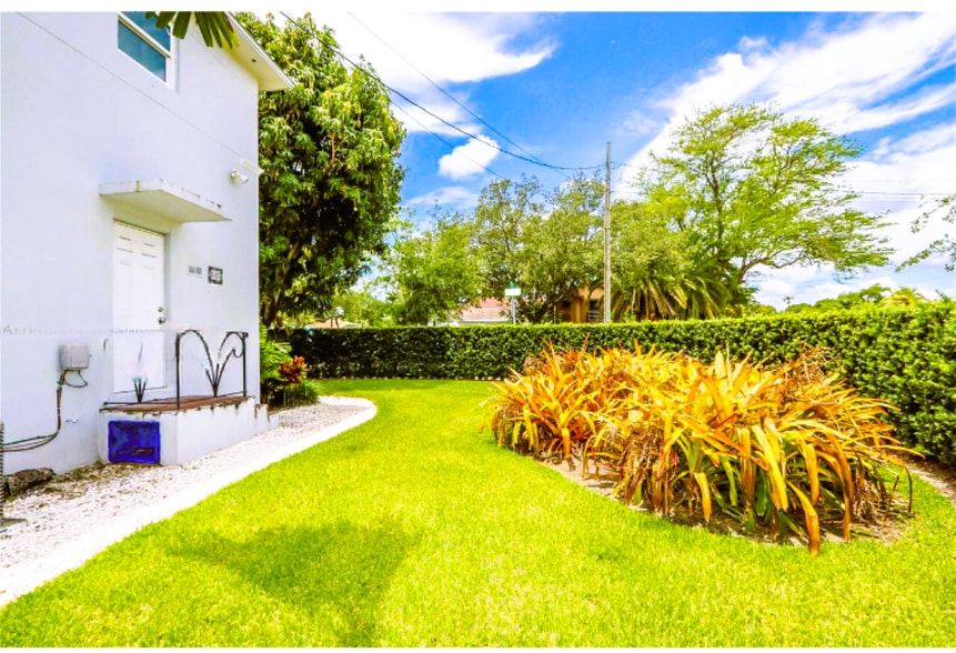 Garden - 685 SW 19th Rd