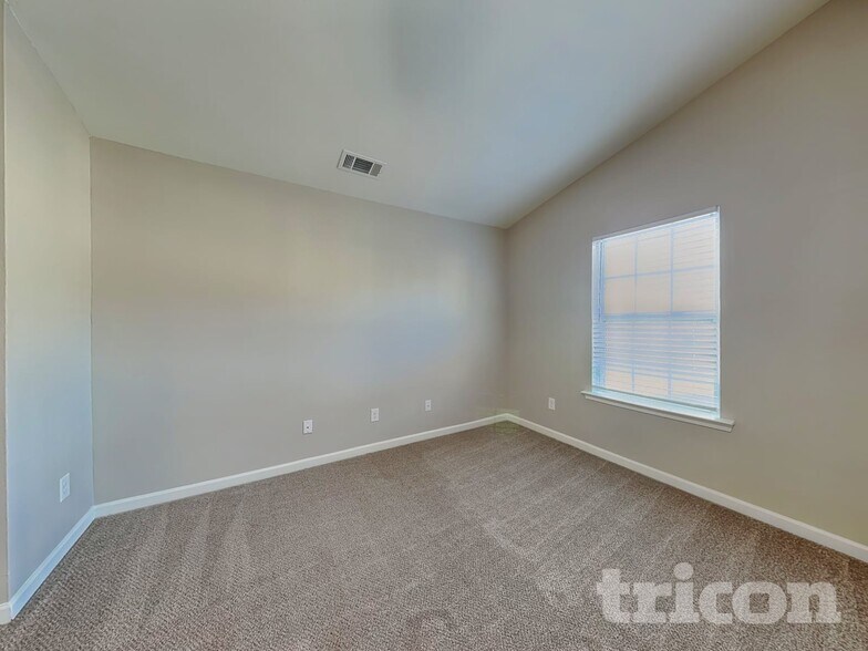 Building Photo - 2814 Tancor Ct