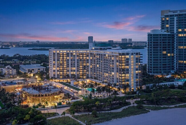 Building Photo - 10275 Collins Ave