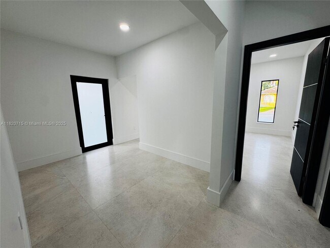 Building Photo - 19614 SW 133rd Ct