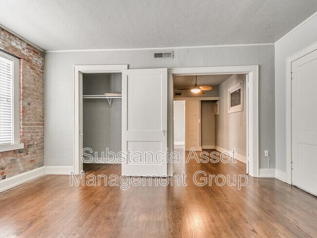 Building Photo - 429 NW 11th St