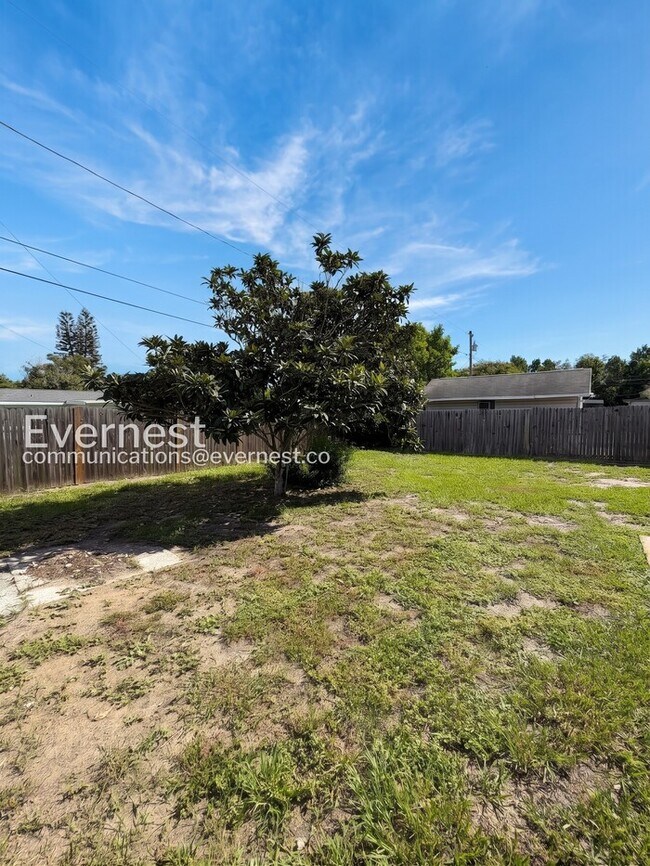 Building Photo - Cozy 2 Bed, 1 Bath Home with Patio and Garage | Pet Friendly | Available Now!