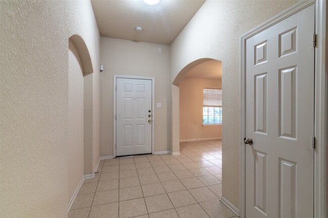 Building Photo - 10159 Twila Springs Ct