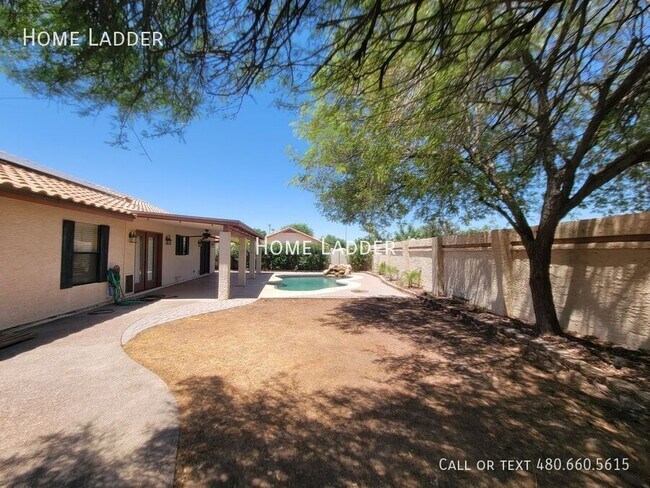 Building Photo - 11520 W Citrus Grove Way