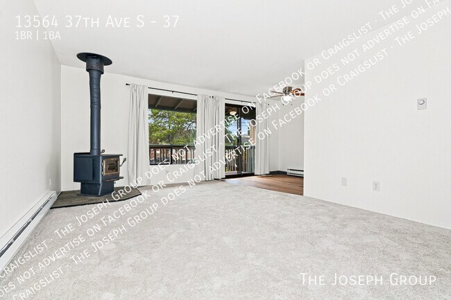 Building Photo - 13564 37th Ave S