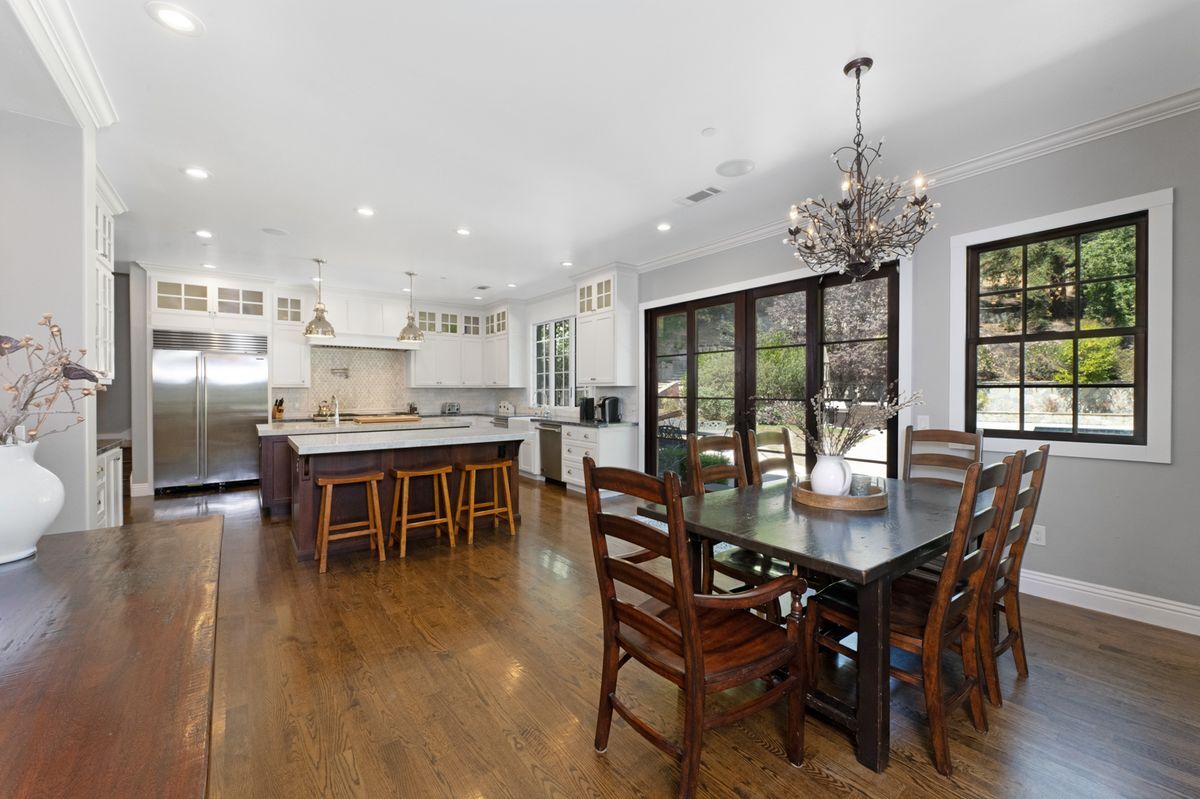 Building Photo - 3898 Happy Valley Rd