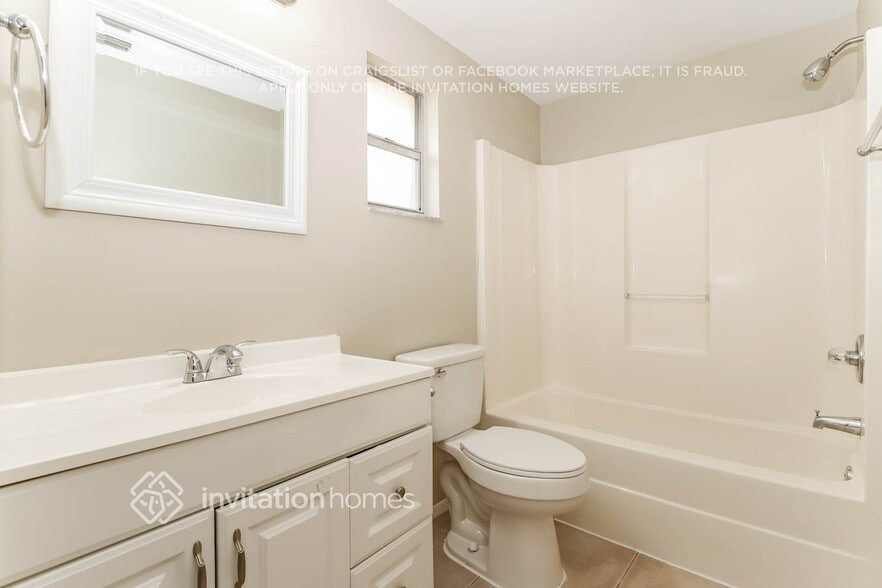 Building Photo - 6419 Willow Wood Ct