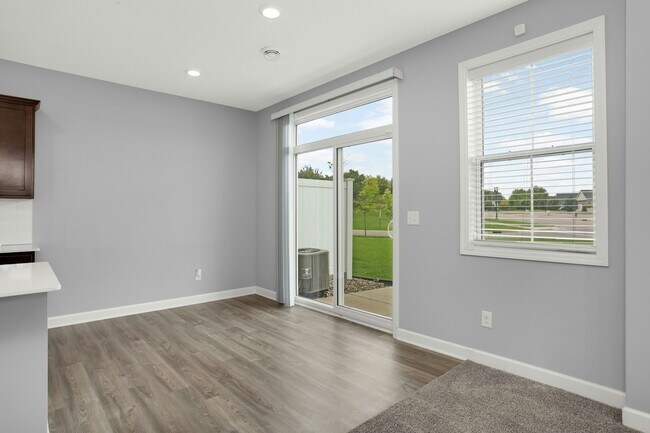 Building Photo - 6447 Inspire Cir S