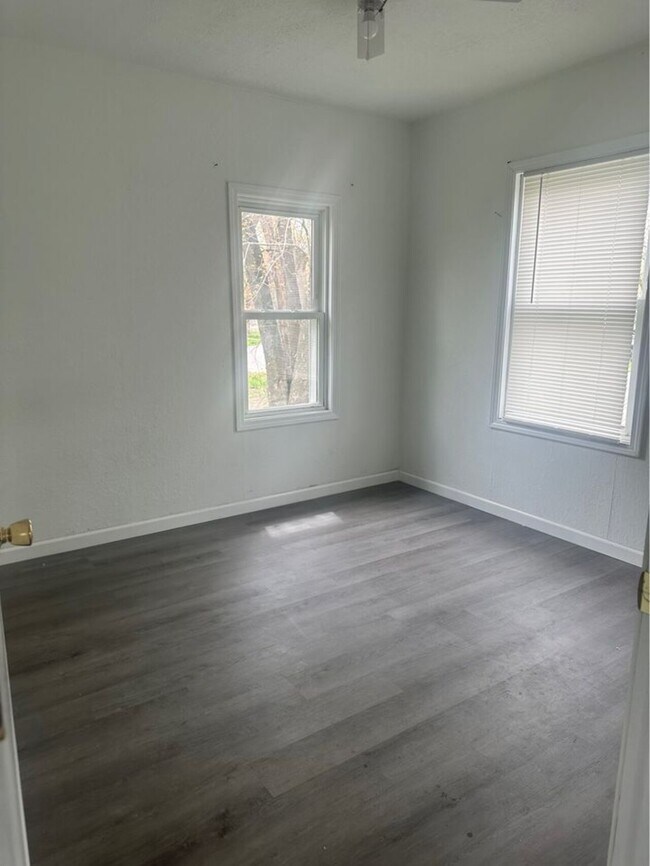 Building Photo - 121 Elmo Ave. South Beloit IL