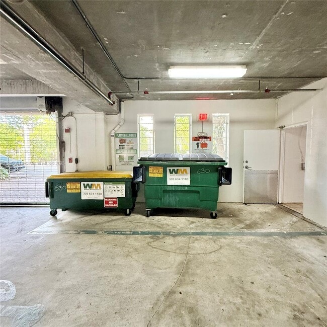 Building Photo - 630 85th St