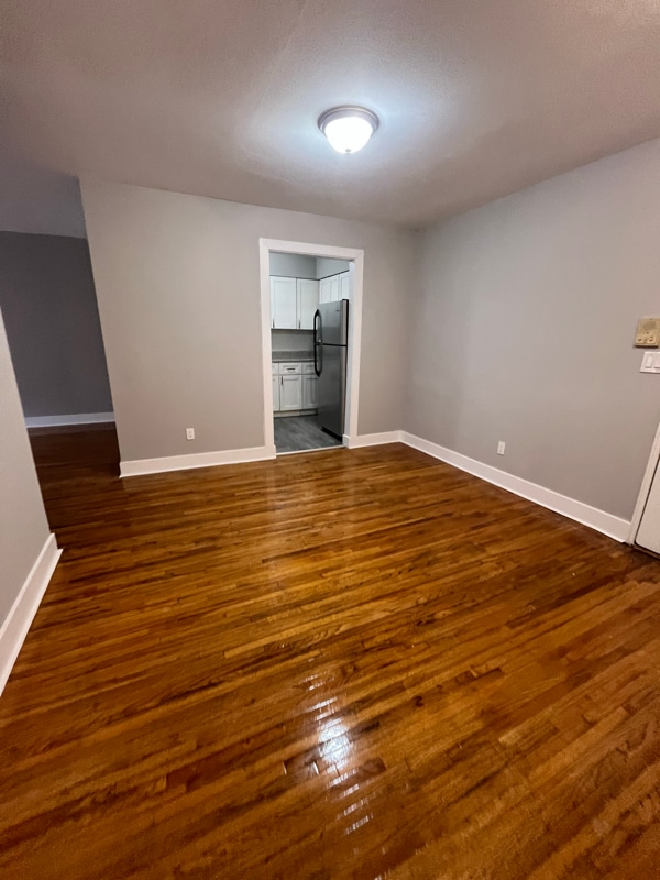 Building Photo - 385 Park Ave