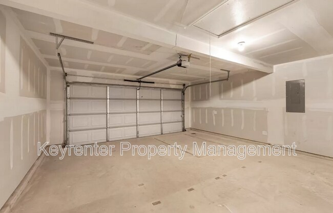 Building Photo - 1504 Chuck Wagon Dr
