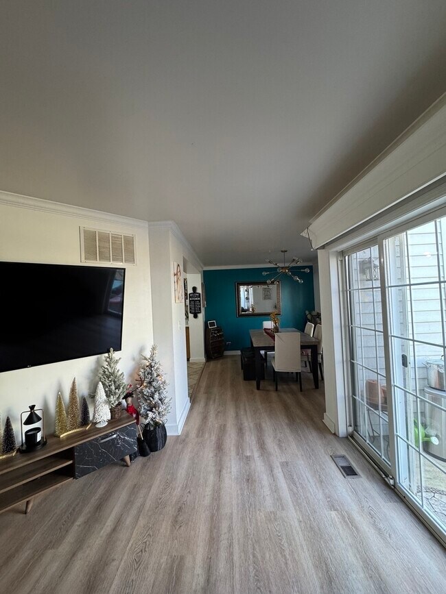 Building Photo - 2745 Borkshire Ln