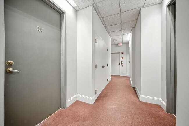 Building Photo - 567 Tremont St