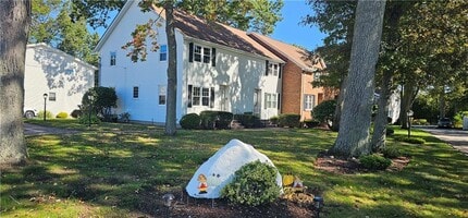 Building Photo - 107 Forestwood Dr