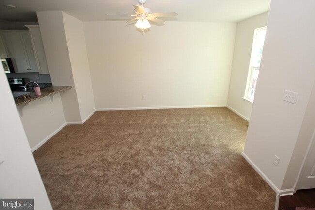 Building Photo - 30111 Plantation Dr