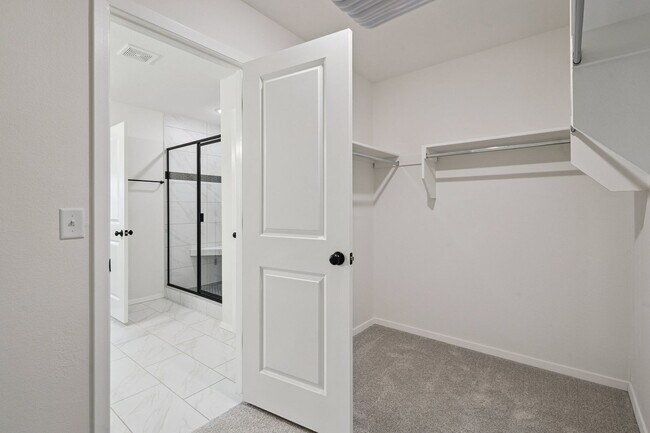 Building Photo - Modern Comfort Meets Turn-Key Living in Owasso’s Newest Build