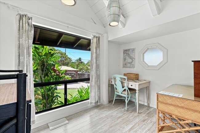 Building Photo - 3161 Mapu Dr