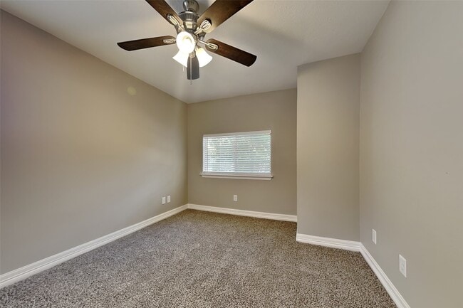 Building Photo - 20607 Golden Hawthorn Ct