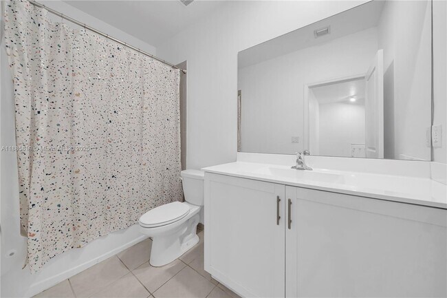 Building Photo - 18320 SW 148th Rd