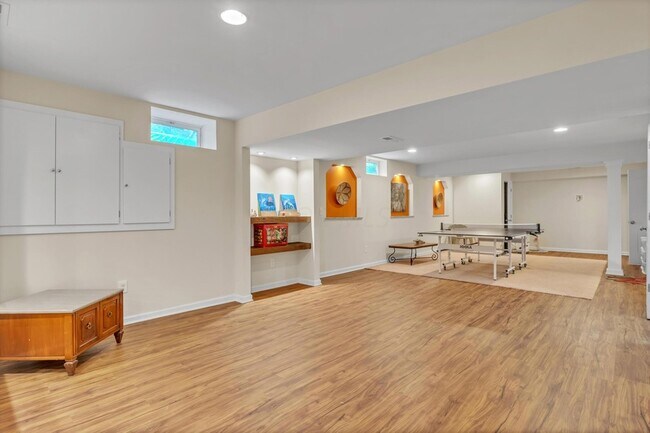 Building Photo - 8062 Millway Loop