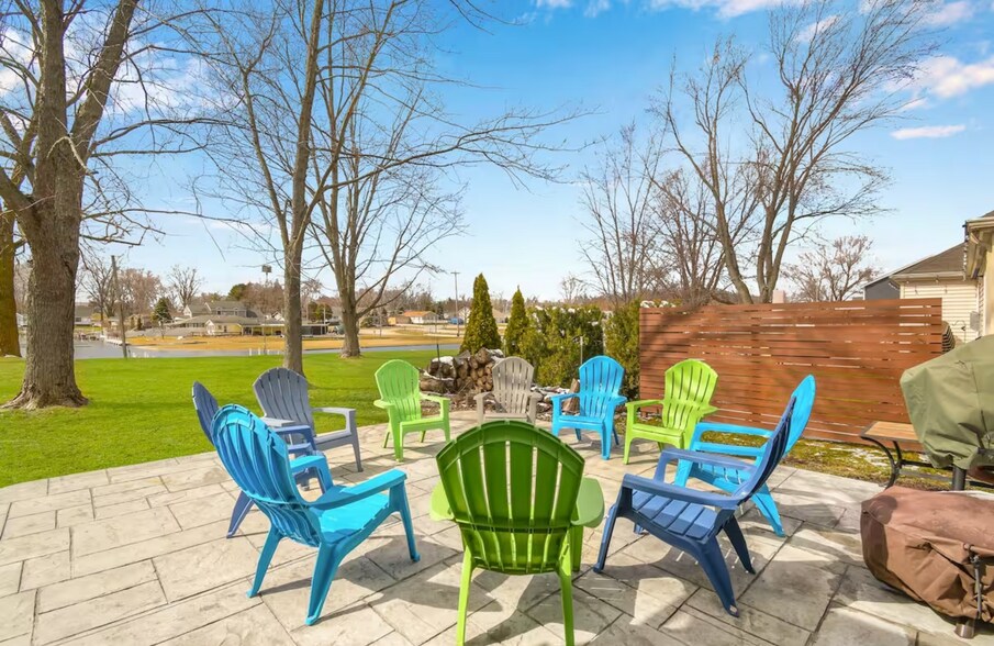 Building Photo - 9821 N Marine Key Dr