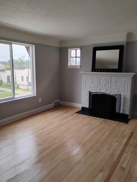 Building Photo - 17147 Hartwell St