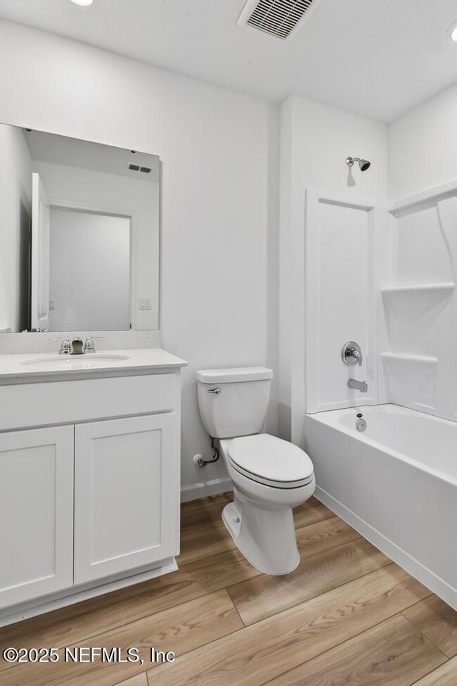 Building Photo - 3989 Mid Century St