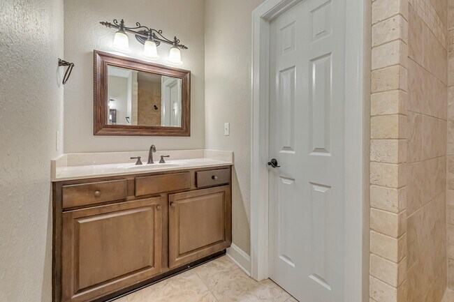 Building Photo - 117 Blossom Creek Run