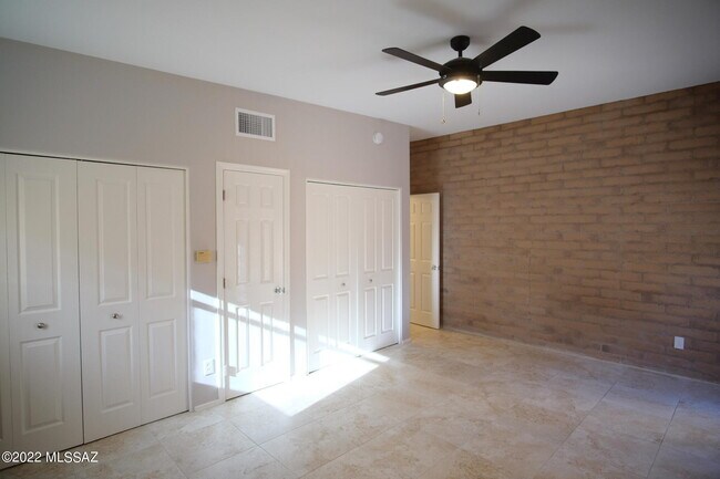 Building Photo - 10514 E Seven Generations Way